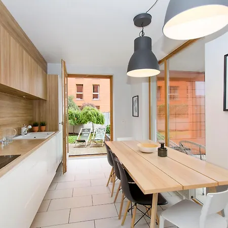 Center & Wellness アパート