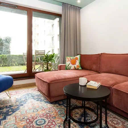 Center & Wellness By Apartmore